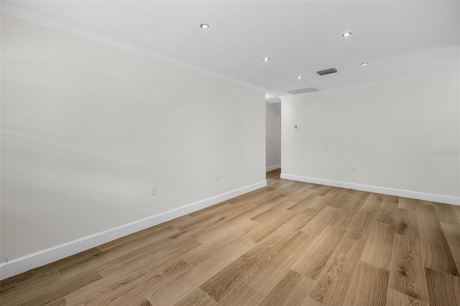 Image 6 of 29 For 7413 Obrien Street