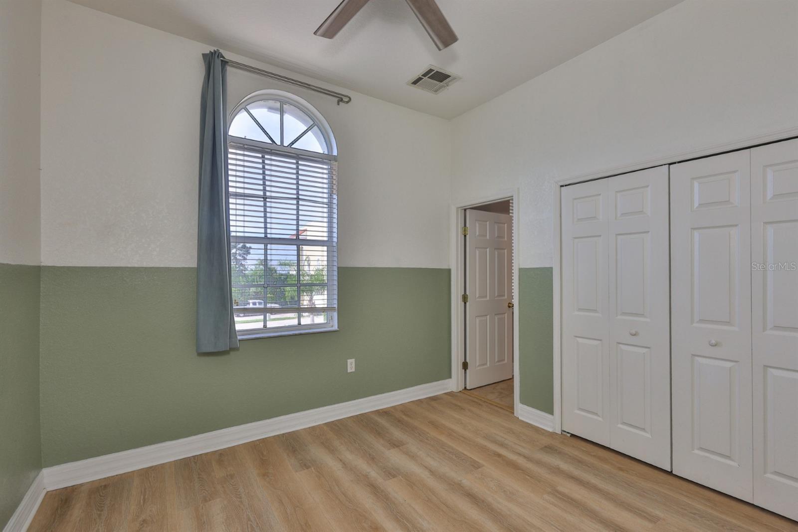 Image 26 of 45 For 517 Villa Treviso Court