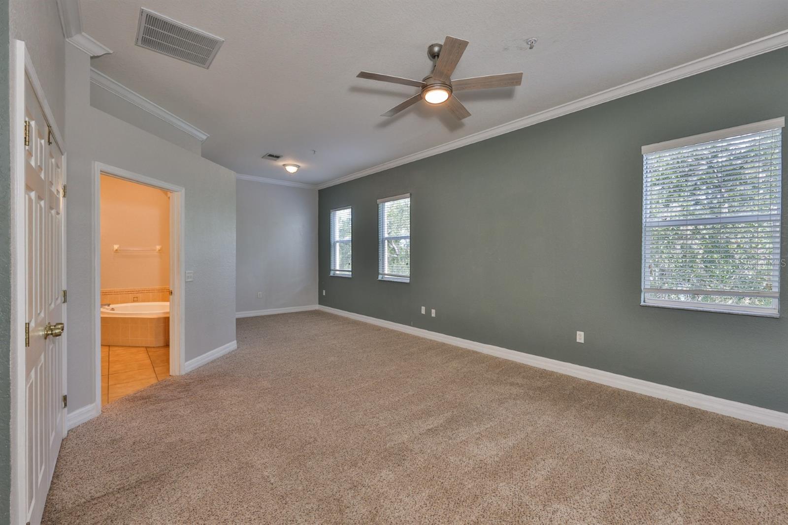 Image 31 of 45 For 517 Villa Treviso Court