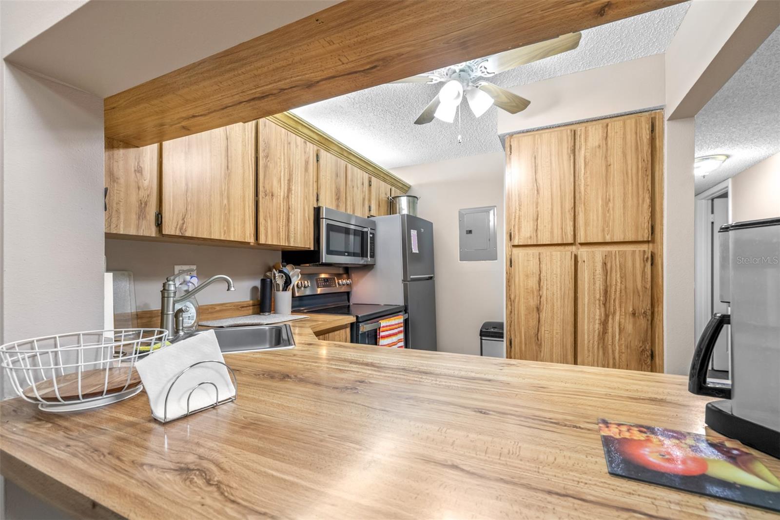 Image 10 of 34 For 1871 Pine Ridge Way W H3