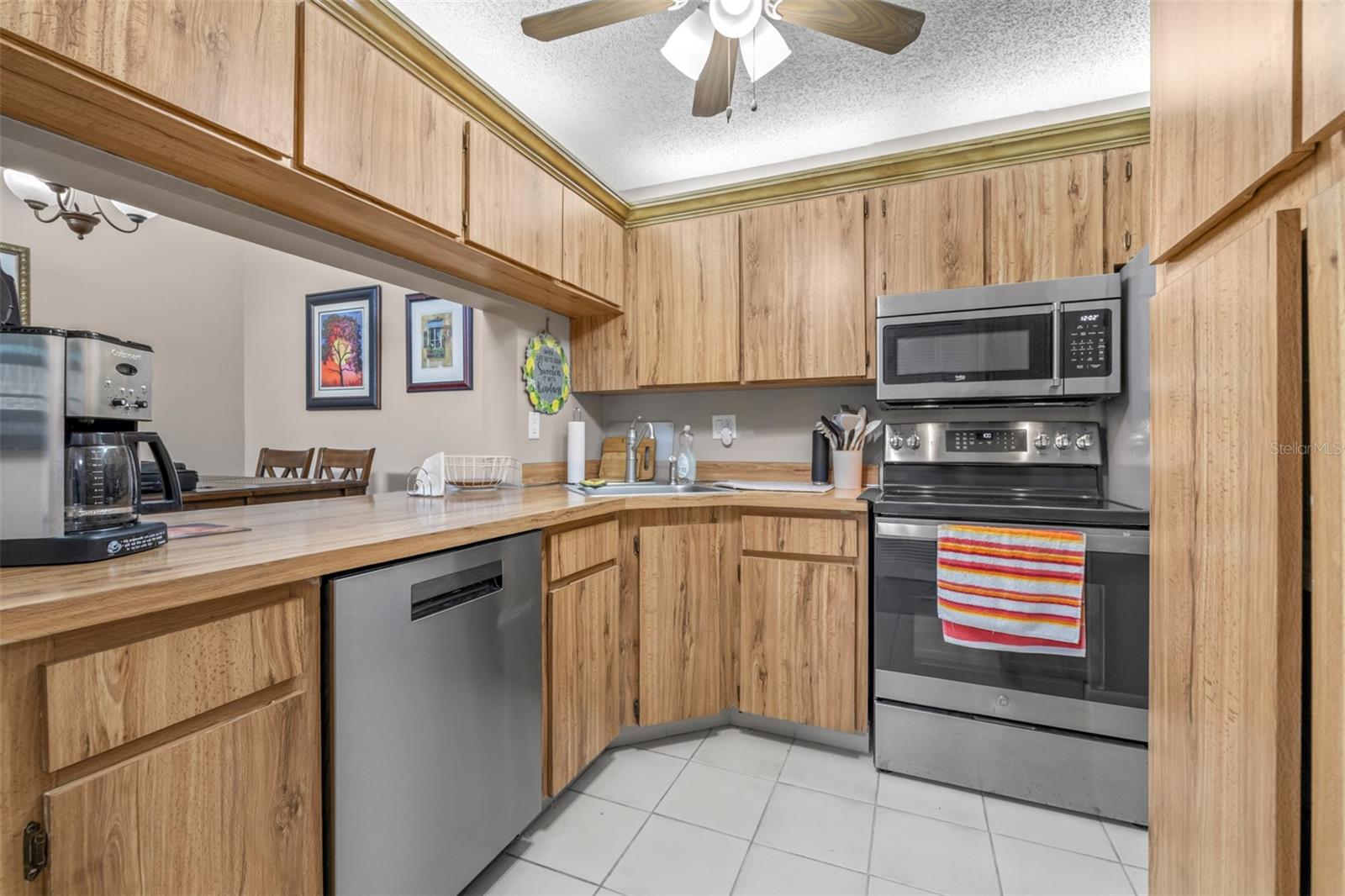 Image 11 of 34 For 1871 Pine Ridge Way W H3