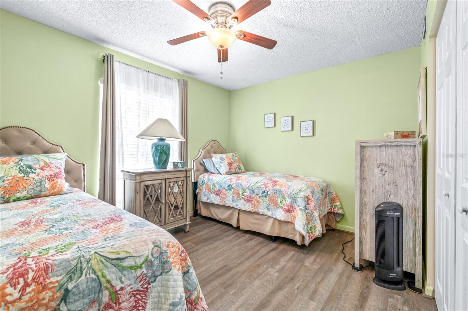 Image 20 of 34 For 1871 Pine Ridge Way W H3