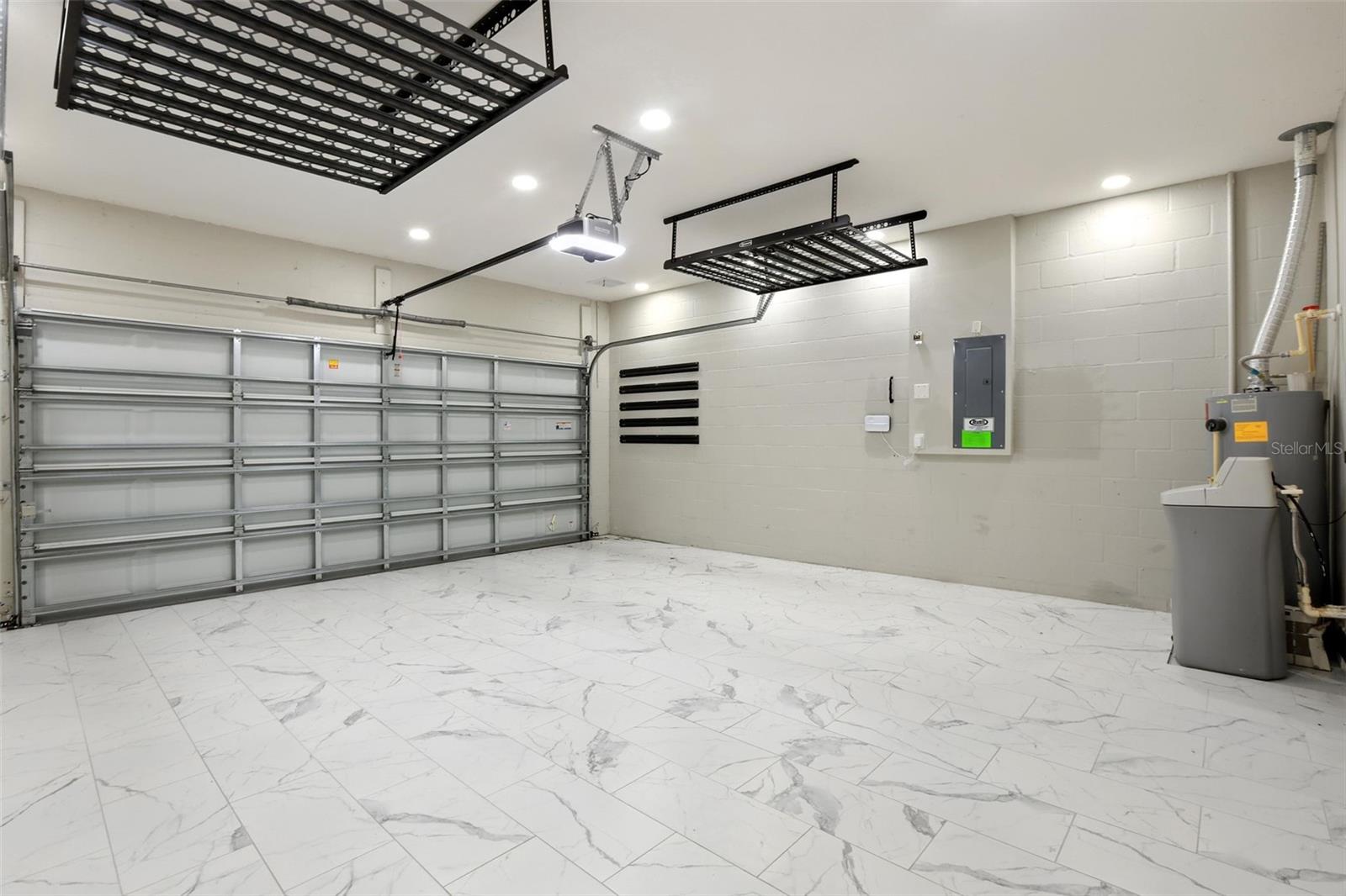 Image 18 of 72 For 1147 Halapa Way