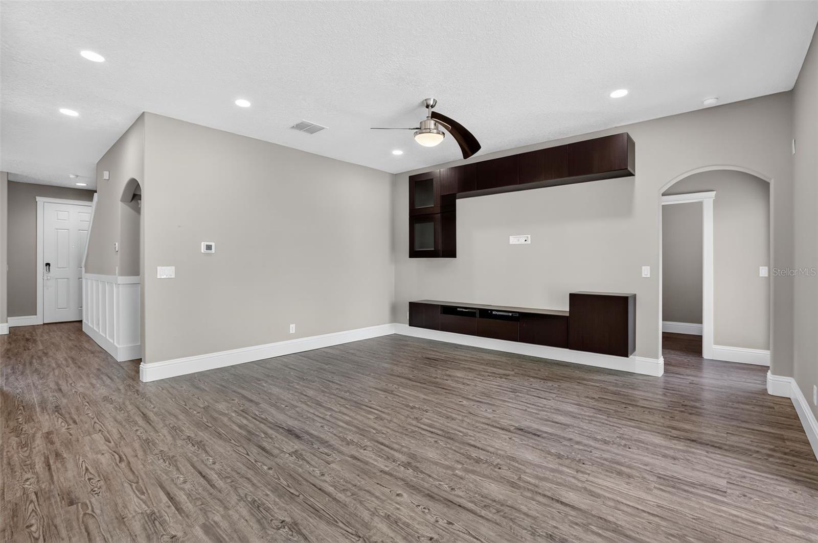 Image 30 of 72 For 1147 Halapa Way