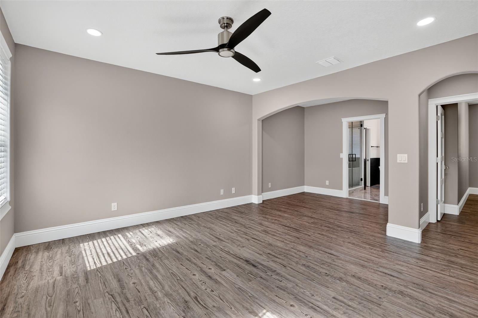 Image 38 of 72 For 1147 Halapa Way