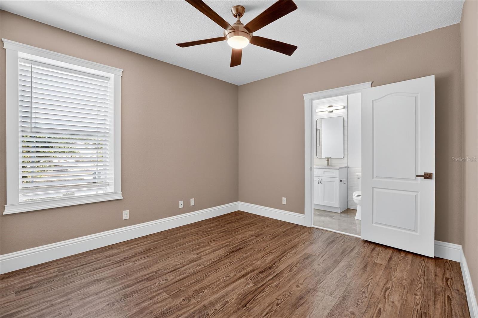 Image 42 of 72 For 1147 Halapa Way