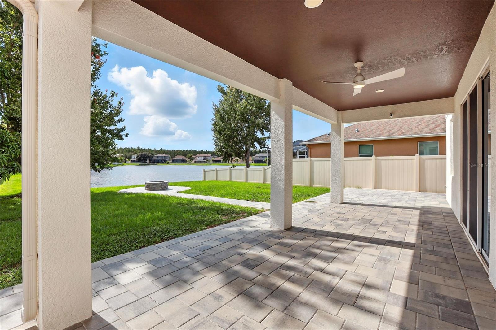 Image 52 of 72 For 1147 Halapa Way