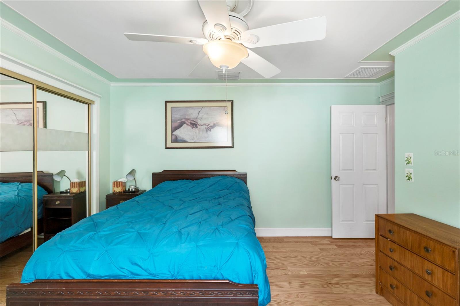 Image 39 of 71 For 11403 Queensway Drive