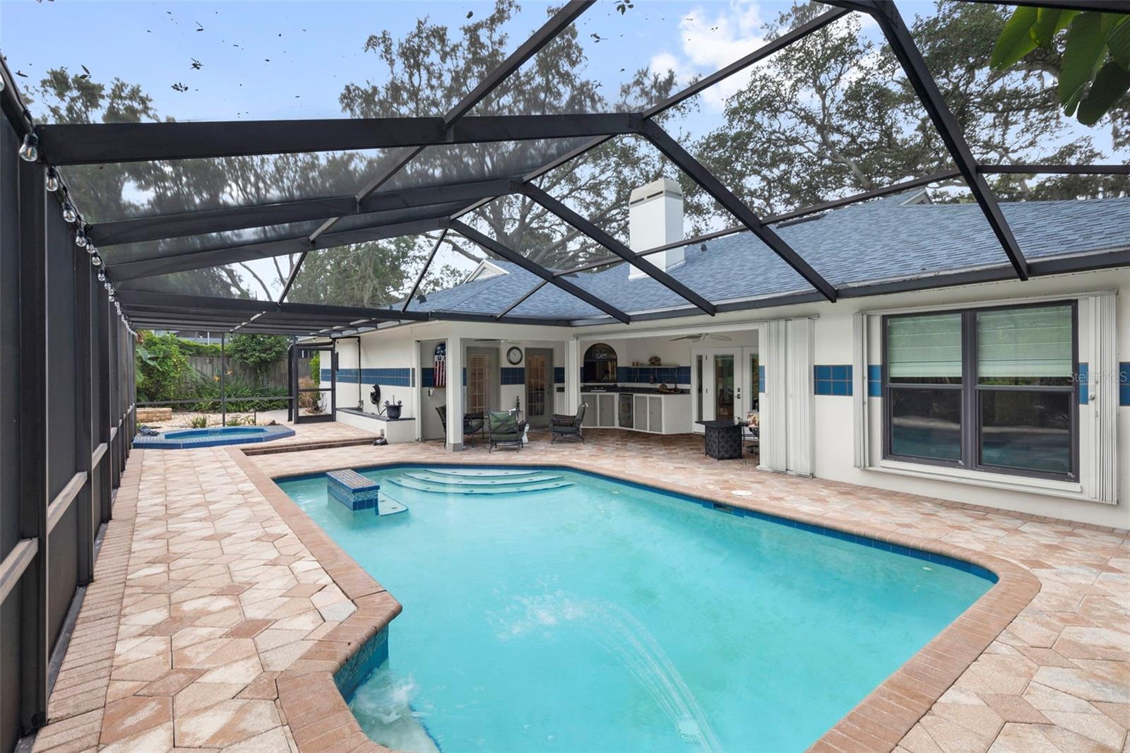 Image 54 of 71 For 11403 Queensway Drive