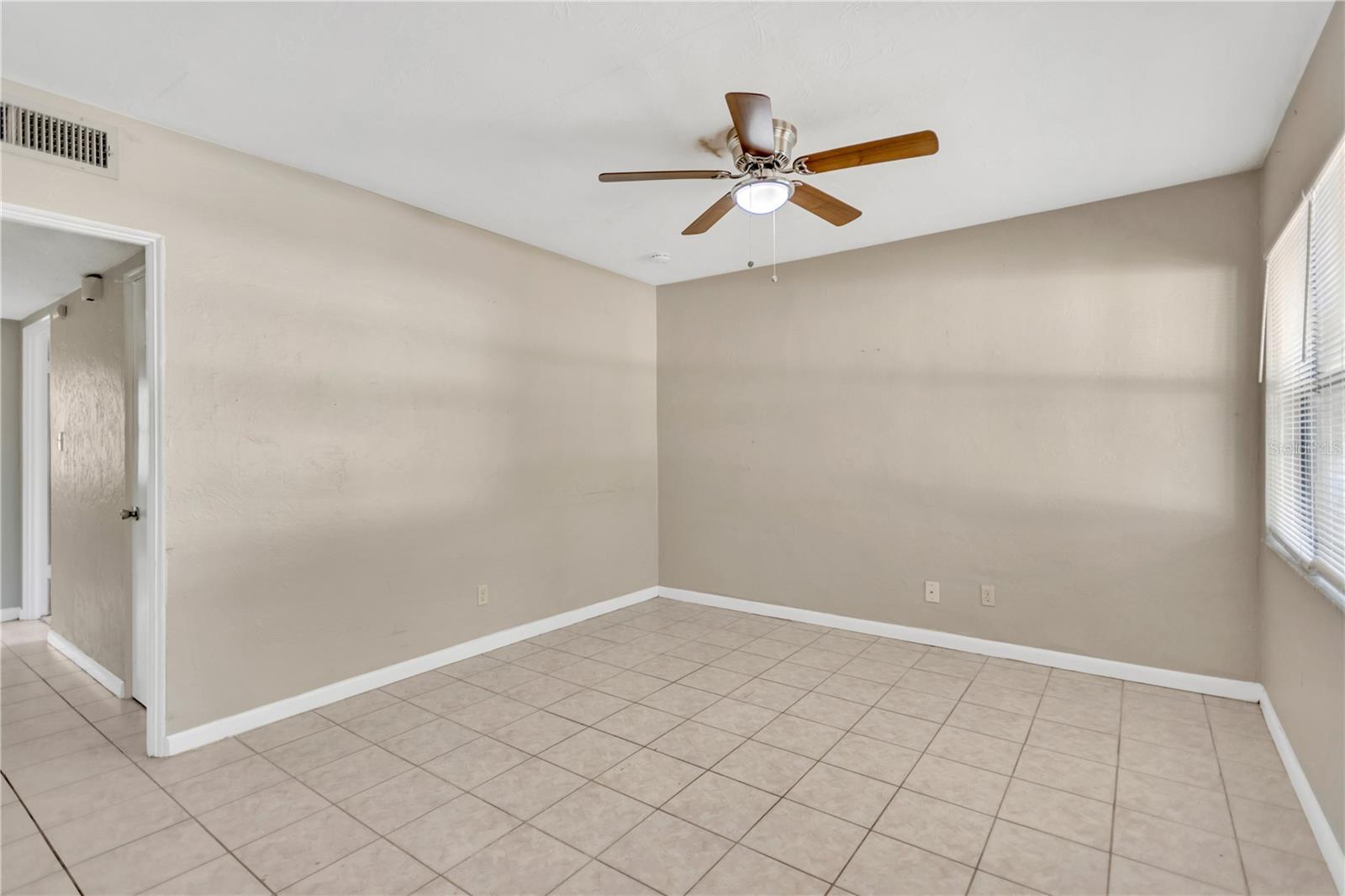 Image 13 of 29 For 6360 34th Avenue N