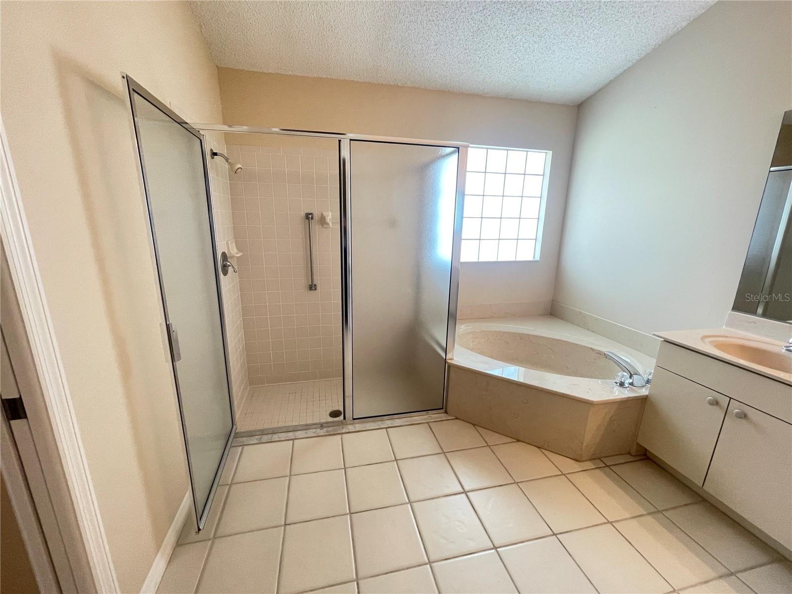 Image 25 of 38 For 2132 Del Webb Boulevard