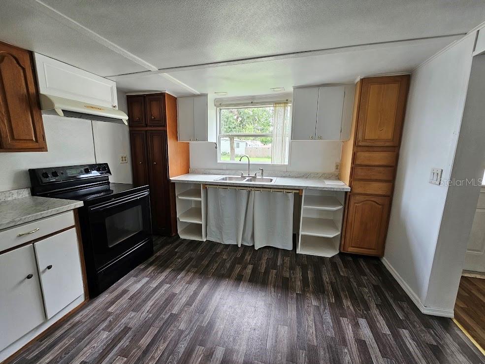 Image 5 of 28 For 6191 137th Terrace N