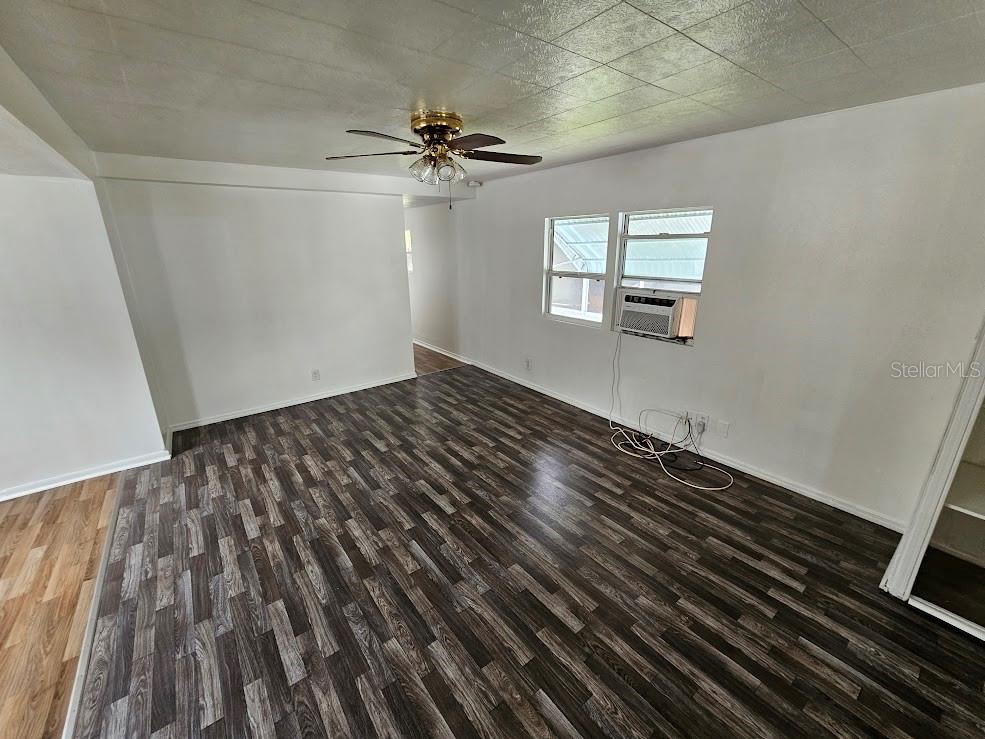 Image 7 of 28 For 6191 137th Terrace N