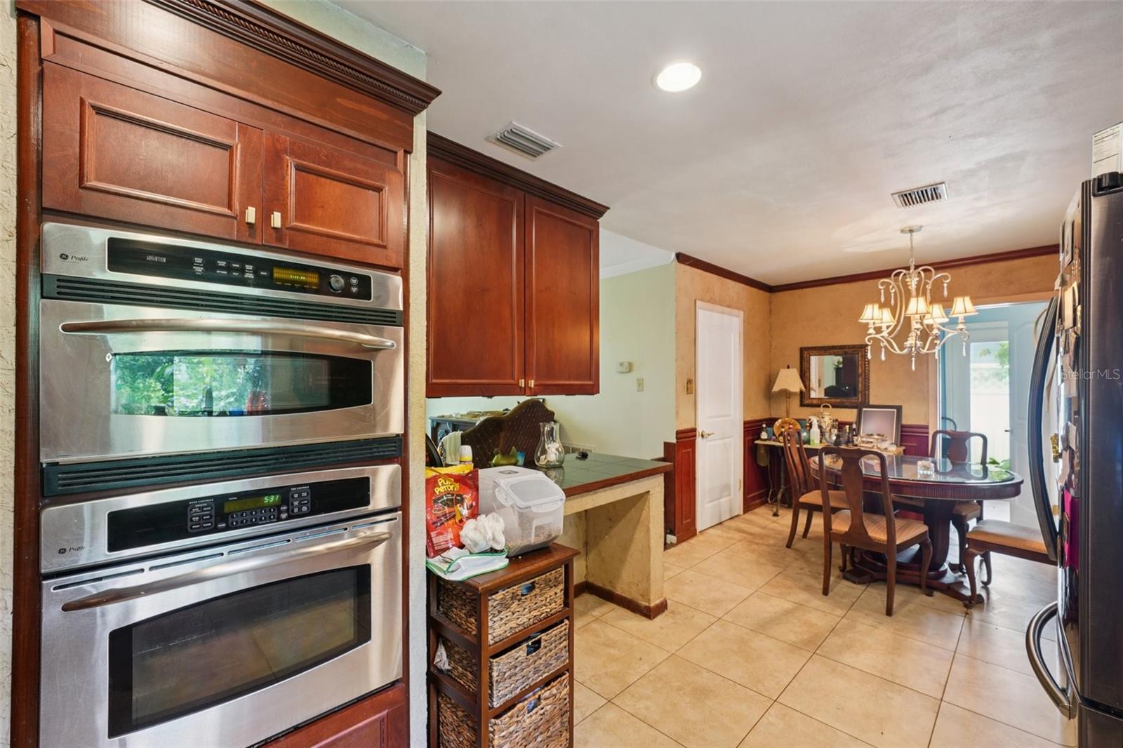 Image 7 of 23 For 1085 3rd Street N