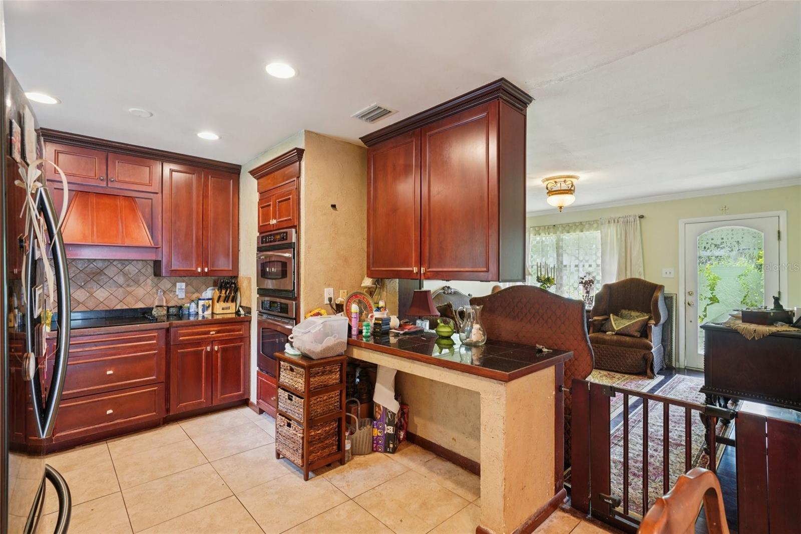 Image 8 of 23 For 1085 3rd Street N