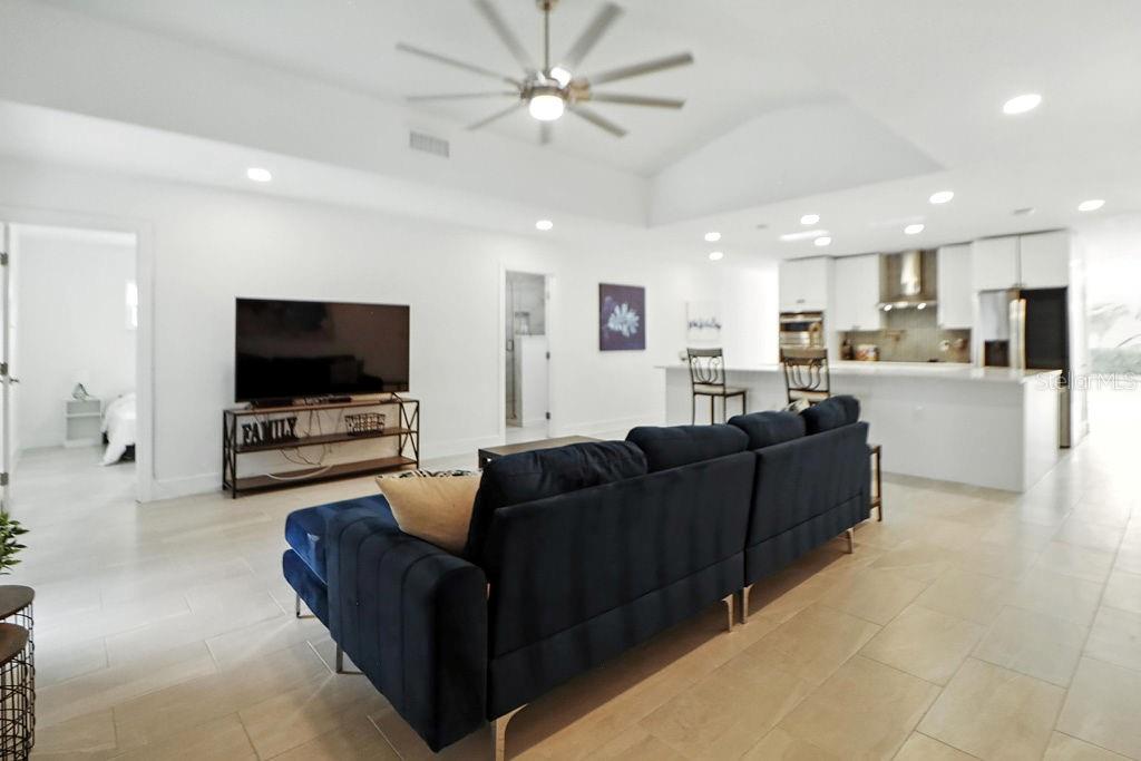 Image 10 of 54 For 5048 43rd Street S