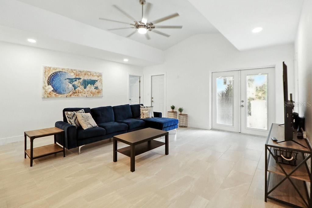 Image 11 of 54 For 5048 43rd Street S