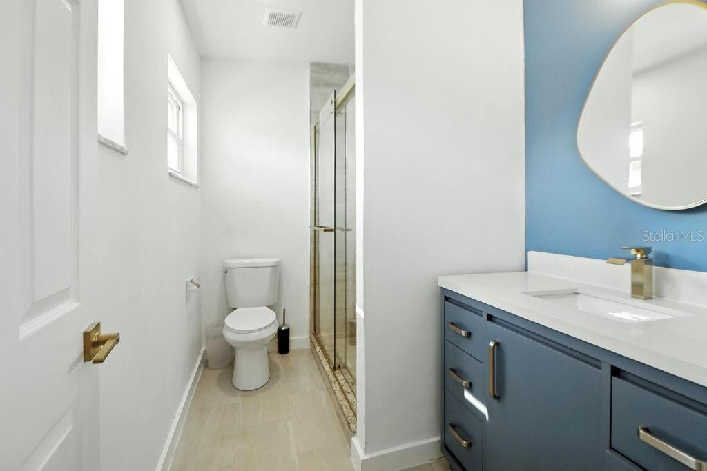 Image 38 of 54 For 5048 43rd Street S