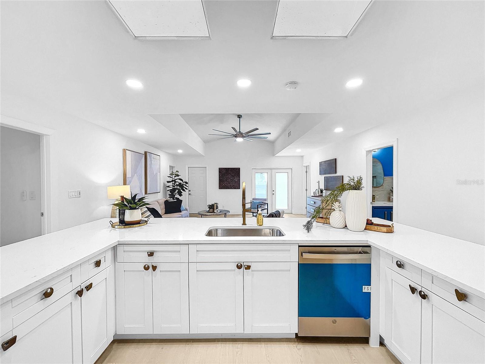 Image 6 of 54 For 5048 43rd Street S