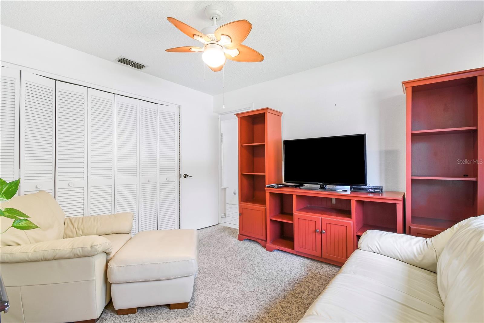 Image 14 of 30 For 2573 Oakleaf Lane 39a