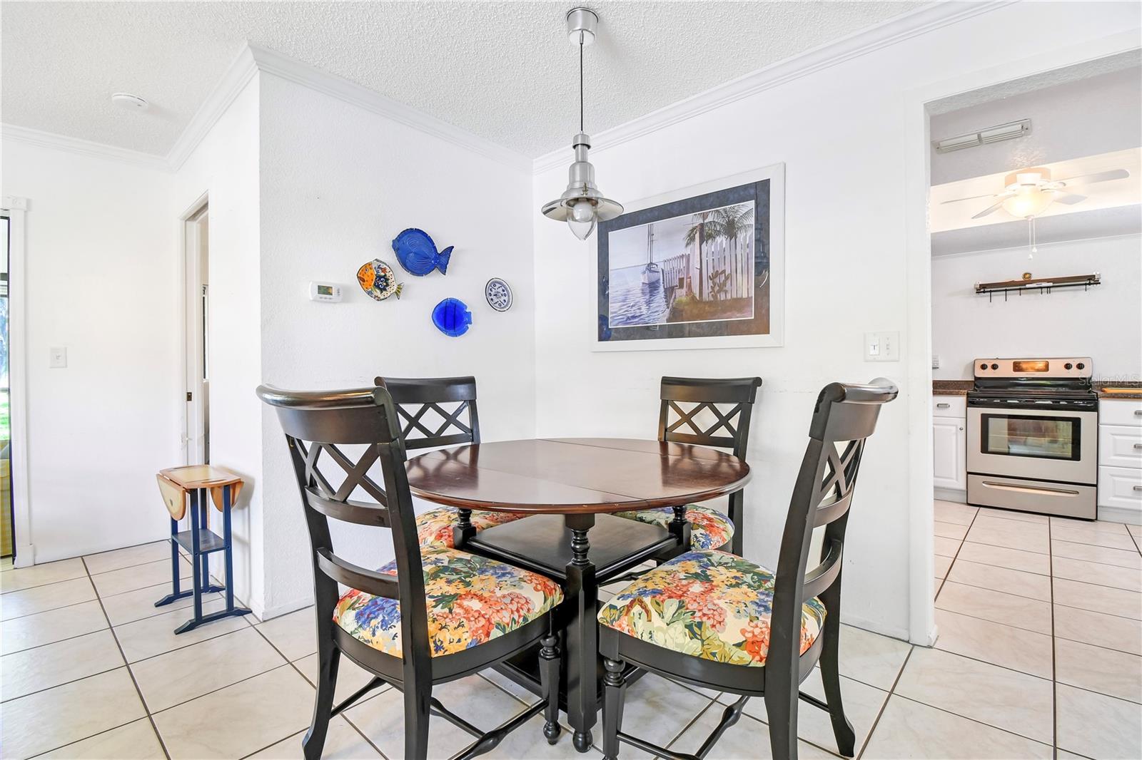Image 6 of 30 For 2573 Oakleaf Lane 39a