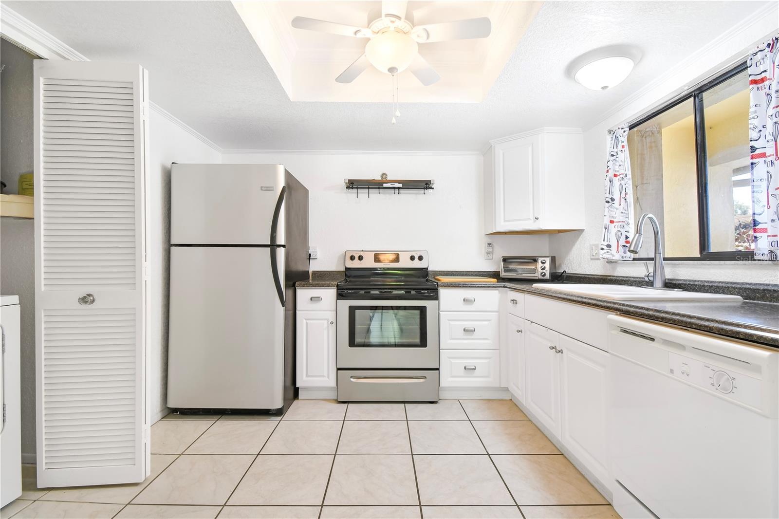 Image 7 of 30 For 2573 Oakleaf Lane 39a
