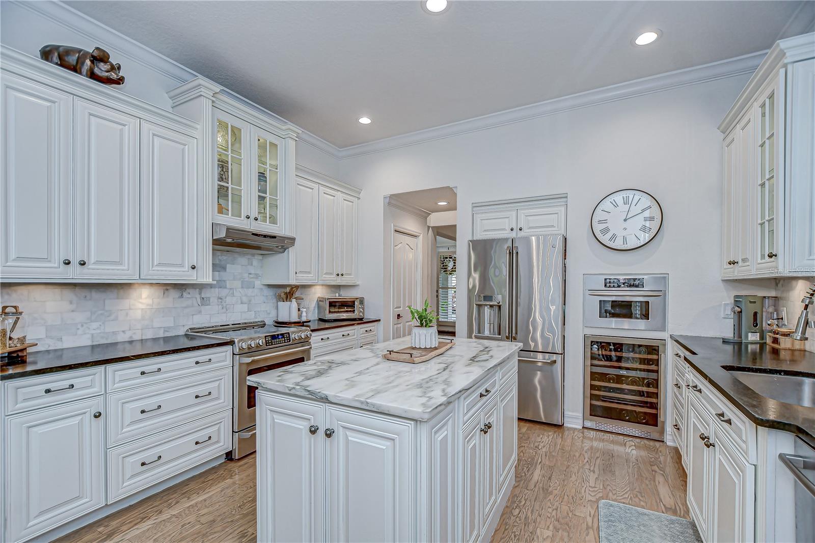 Listing photo id 21 for 10345 Green Links Drive