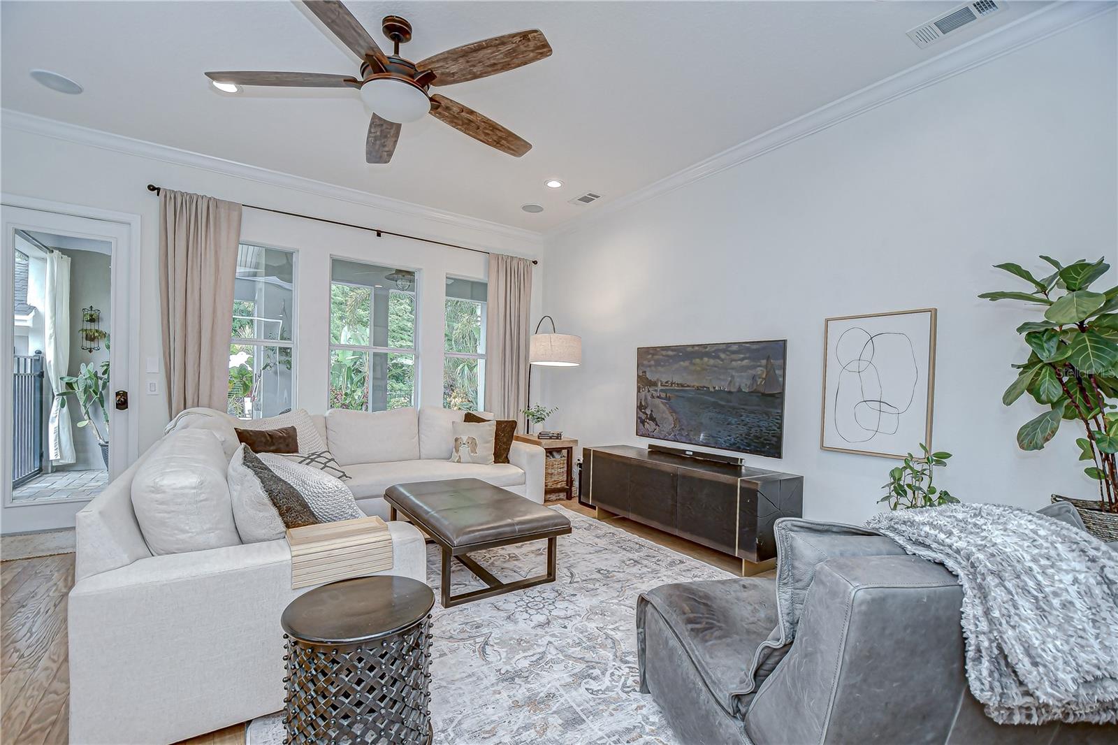 Listing photo id 26 for 10345 Green Links Drive