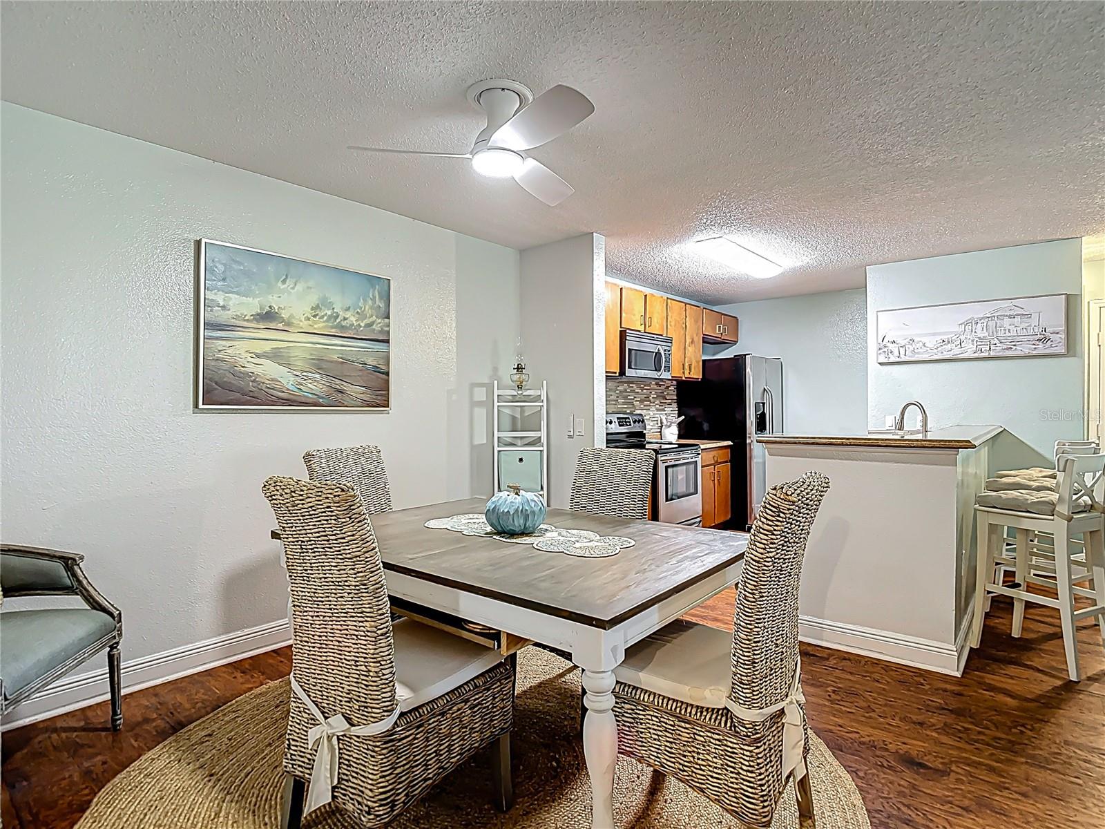 Image 22 of 32 For 9481 Highland Oak Drive 912