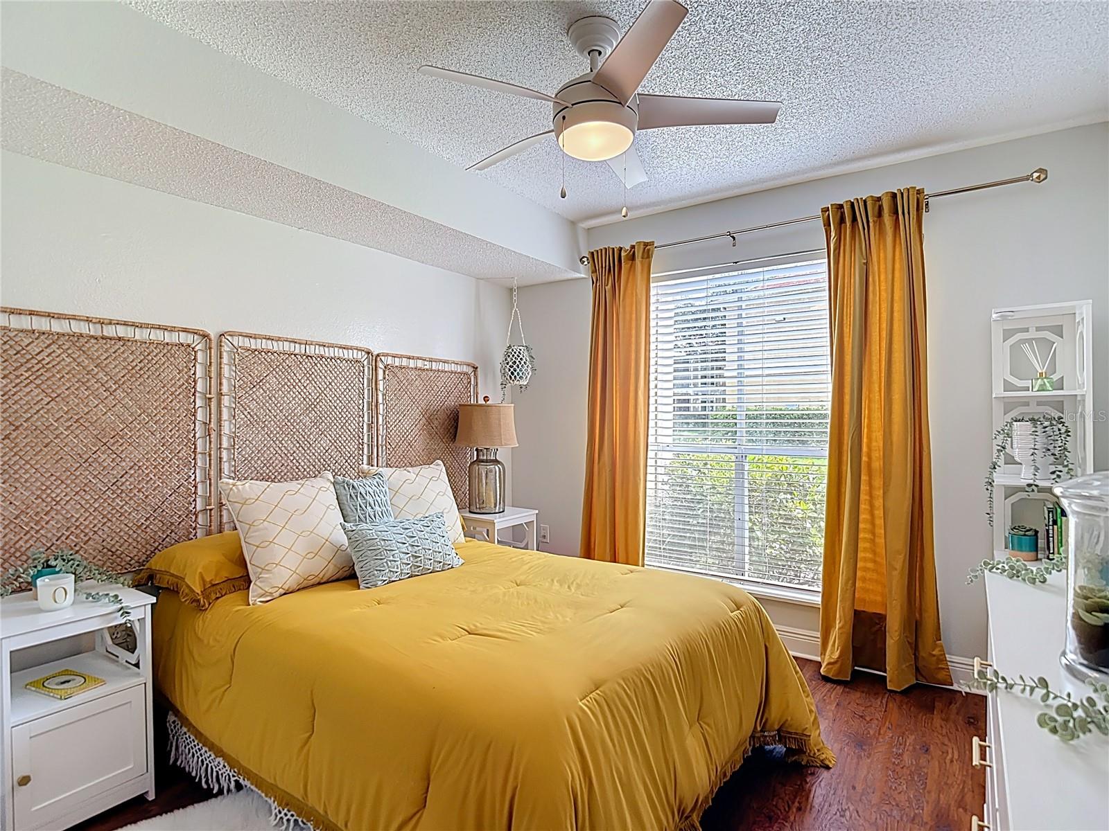 Image 8 of 32 For 9481 Highland Oak Drive 912