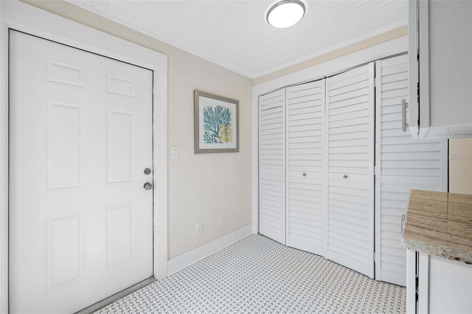 Image 36 of 52 For 3466 6th Avenue N