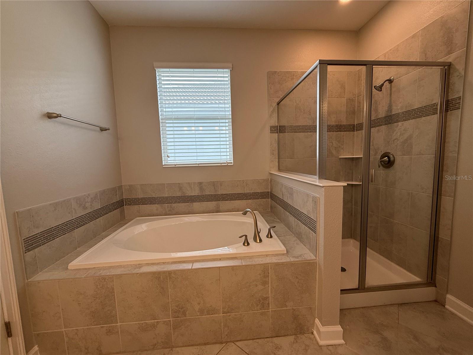 Image 15 of 19 For 1444 Bunker Drive