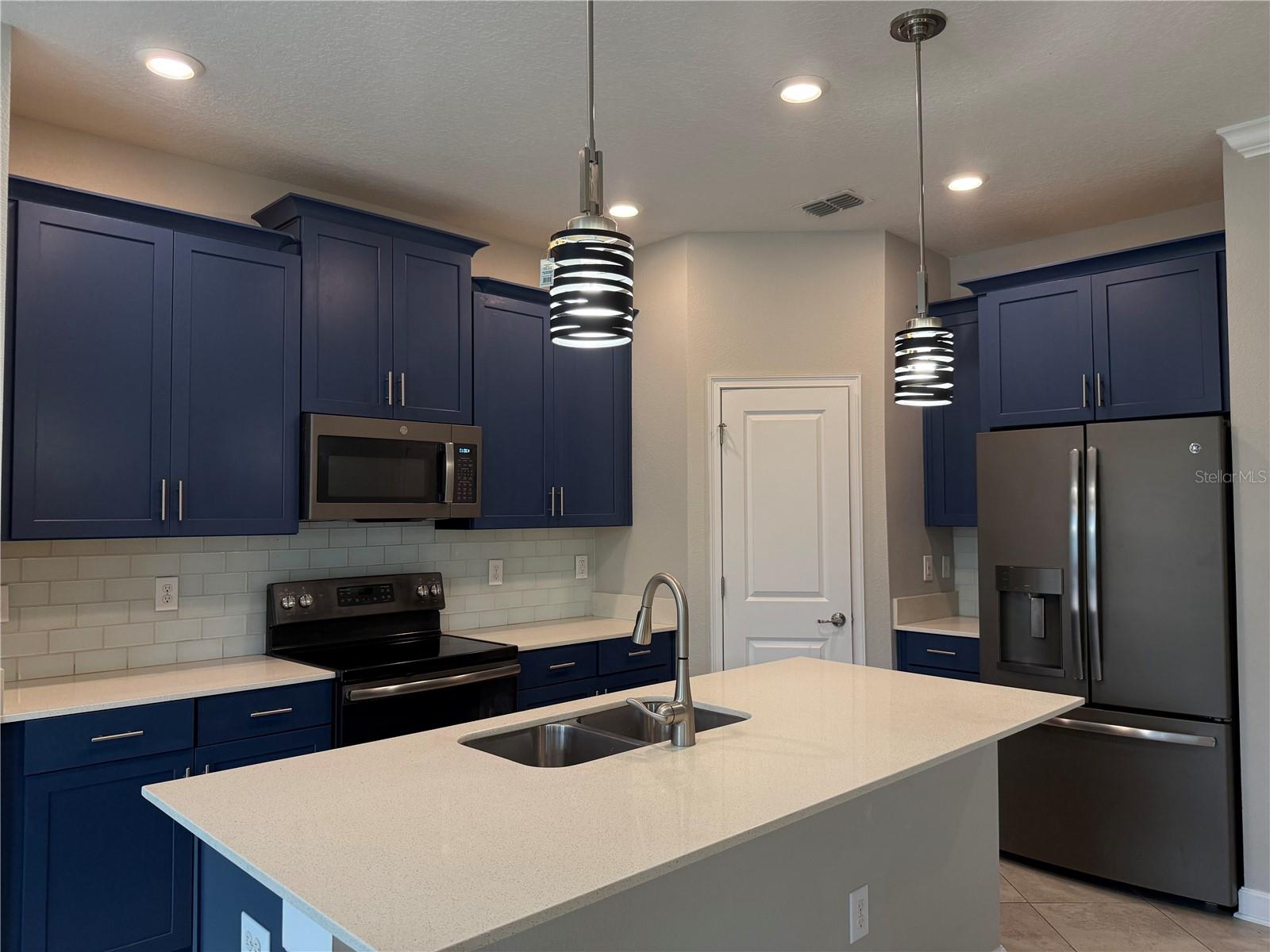 Image 5 of 19 For 1444 Bunker Drive