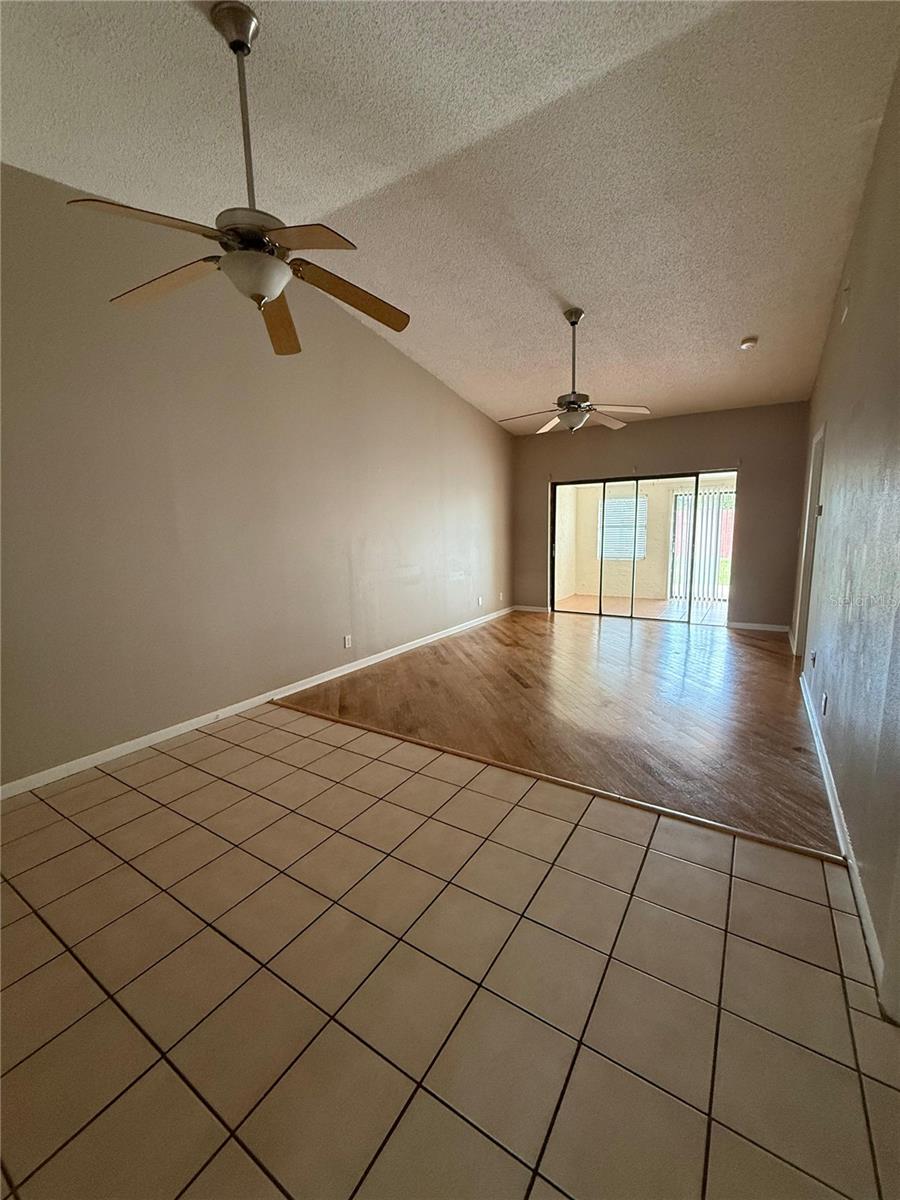Image 4 of 19 For 2040 Sunset Grove Lane