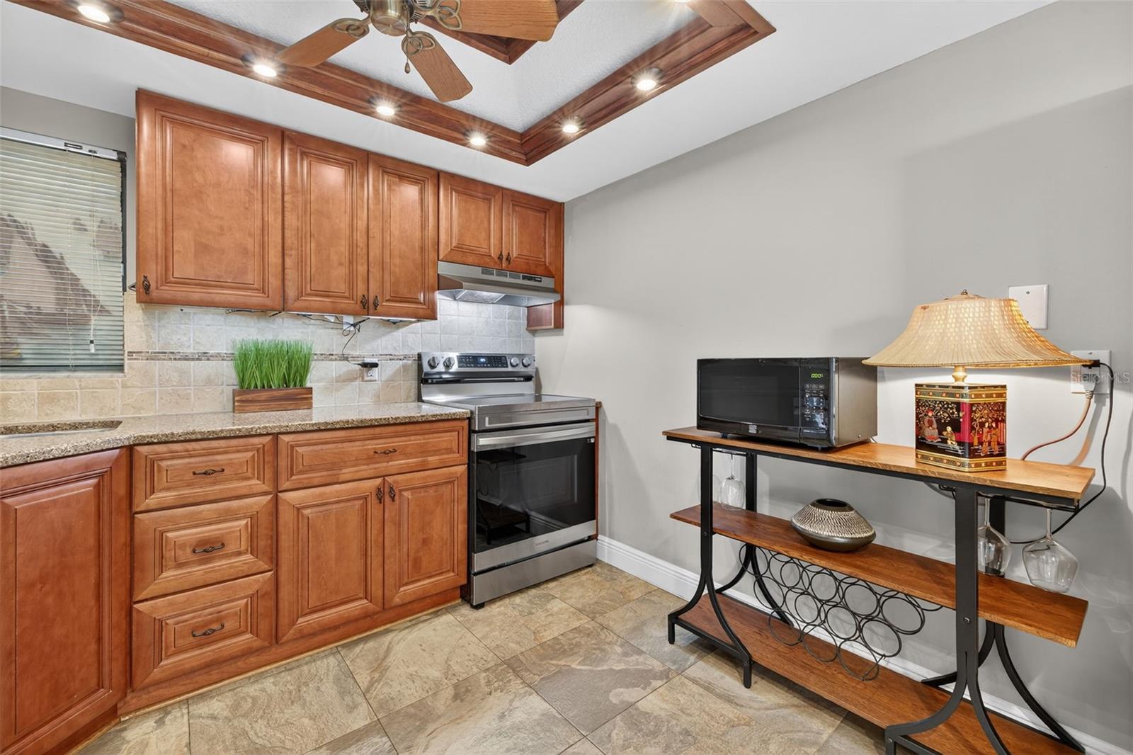 Image 11 of 43 For 500 Osceola Avenue 203