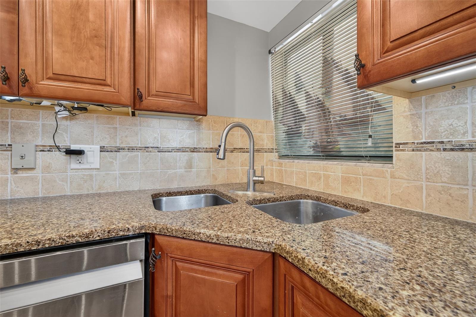 Image 13 of 43 For 500 Osceola Avenue 203