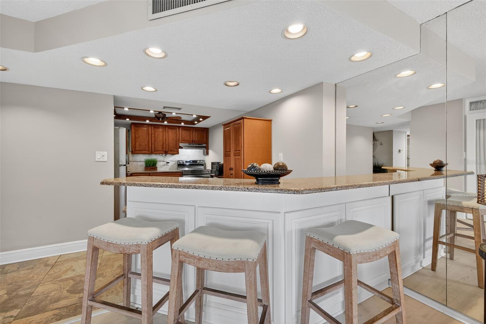Image 9 of 43 For 500 Osceola Avenue 203