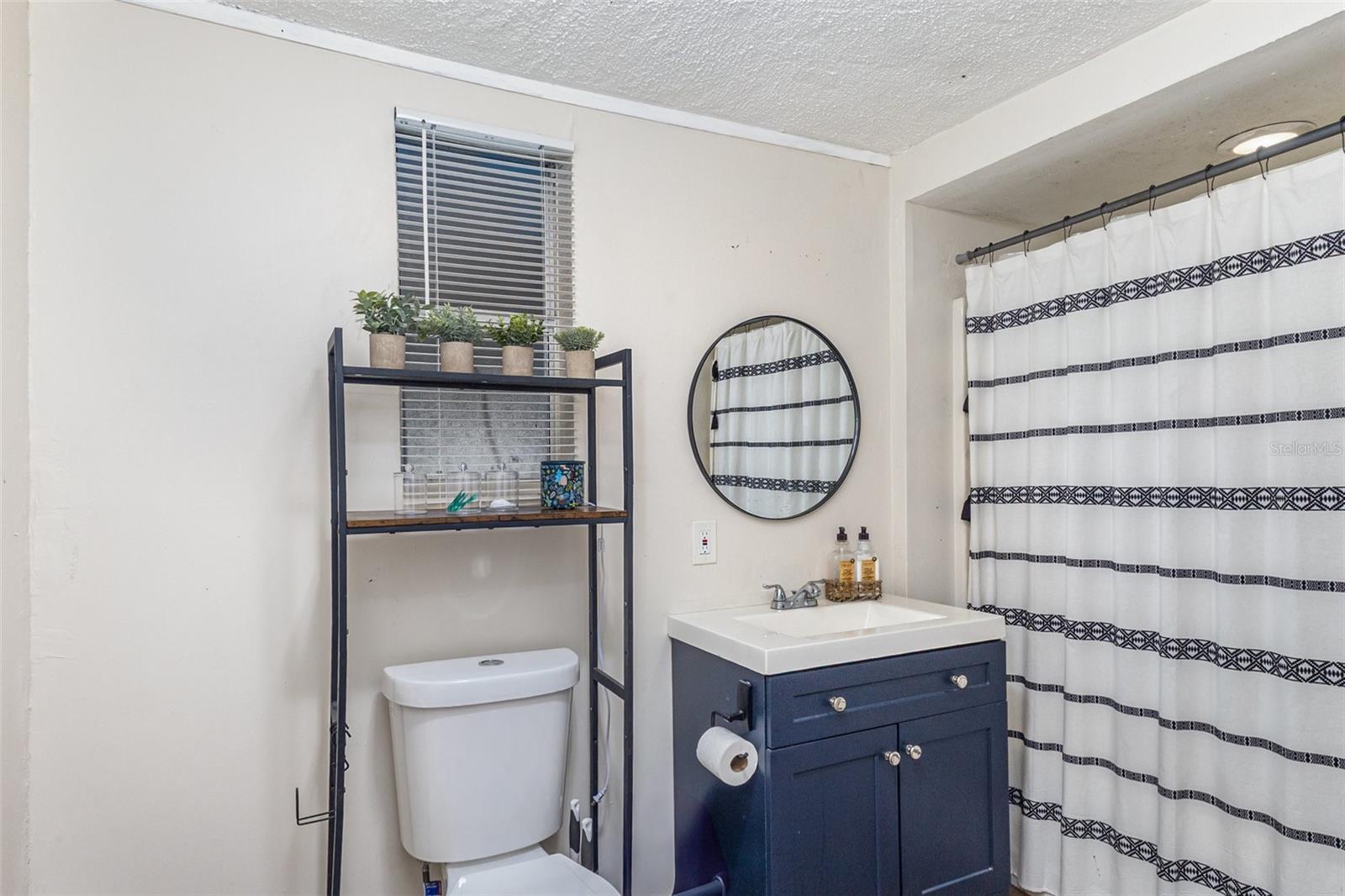 Image 18 of 26 For 211 8th Street