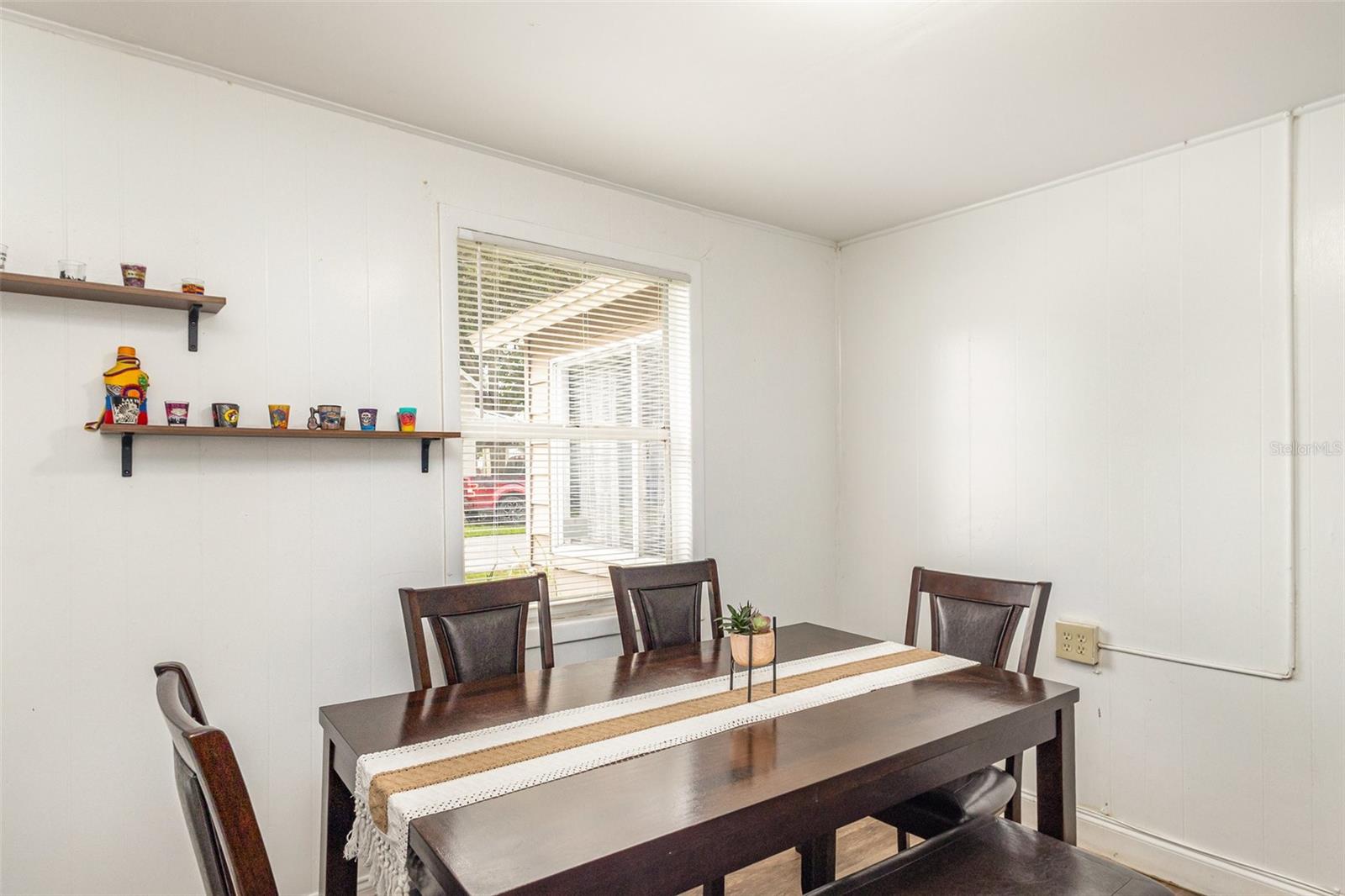 Image 7 of 26 For 211 8th Street