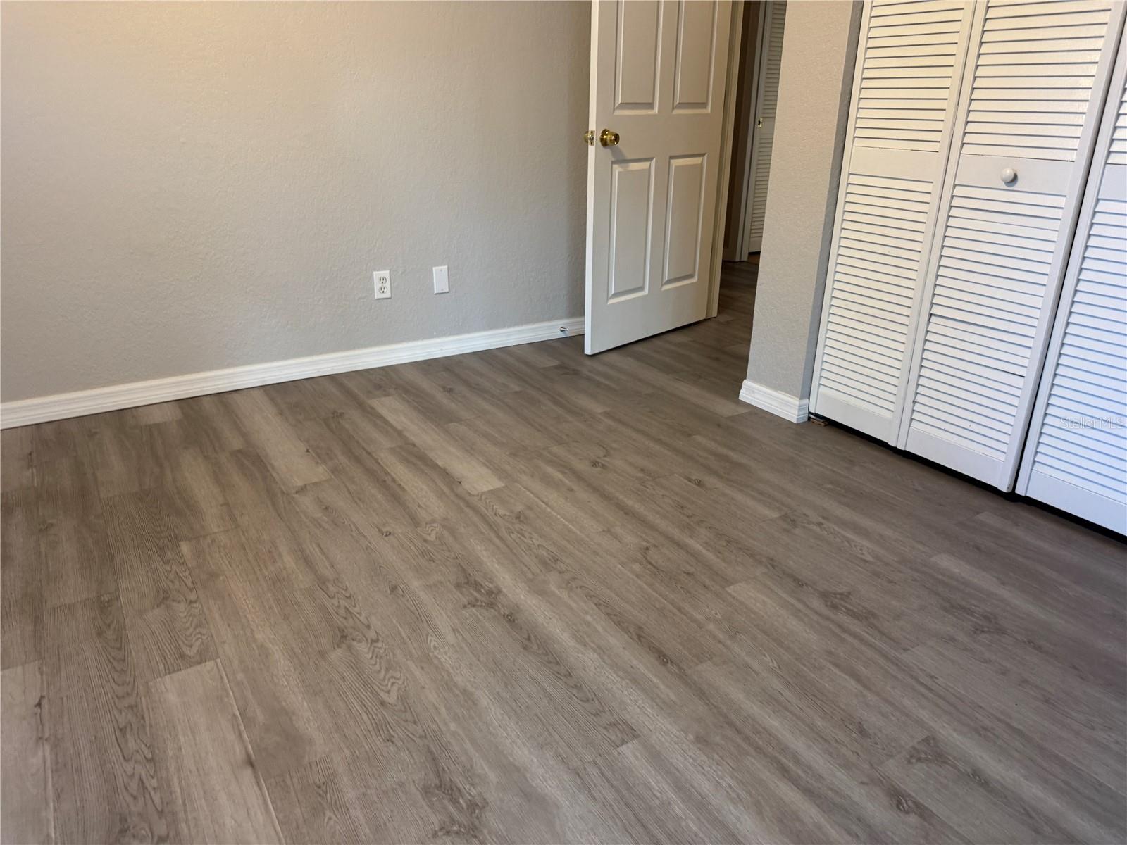 Image 13 of 18 For 4678 70th Street N