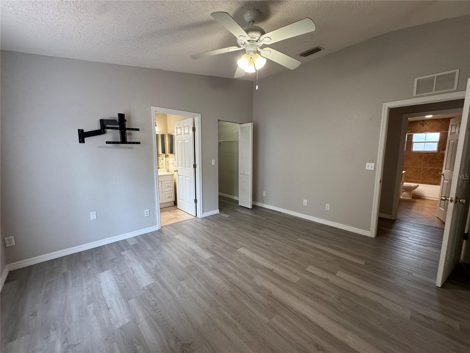 Image 29 of 40 For 4678 70th Street N