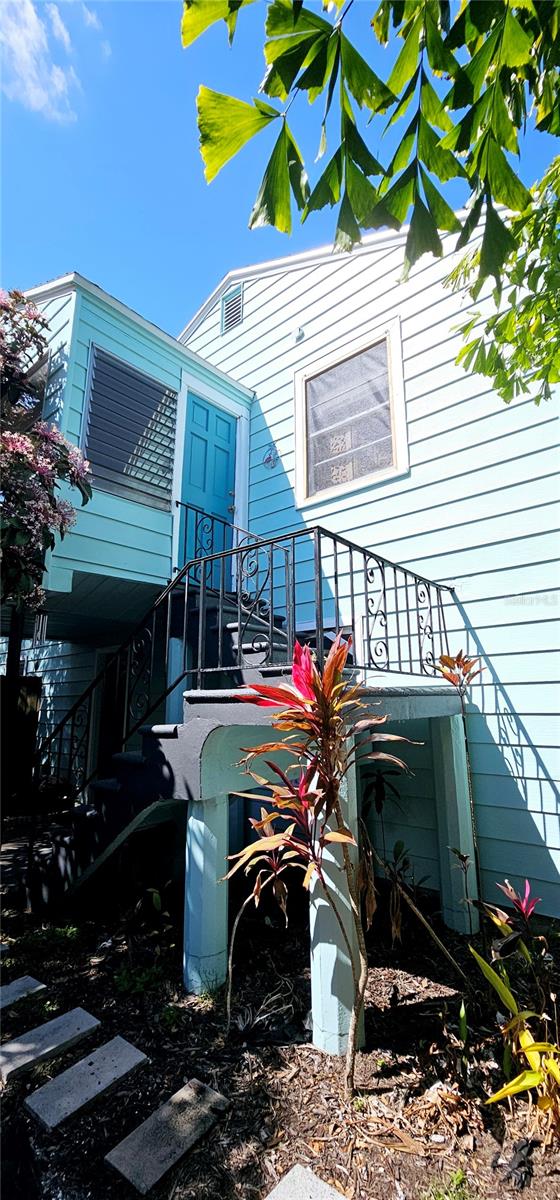 Details for 1069 21st Avenue N B, ST PETERSBURG, FL 33704