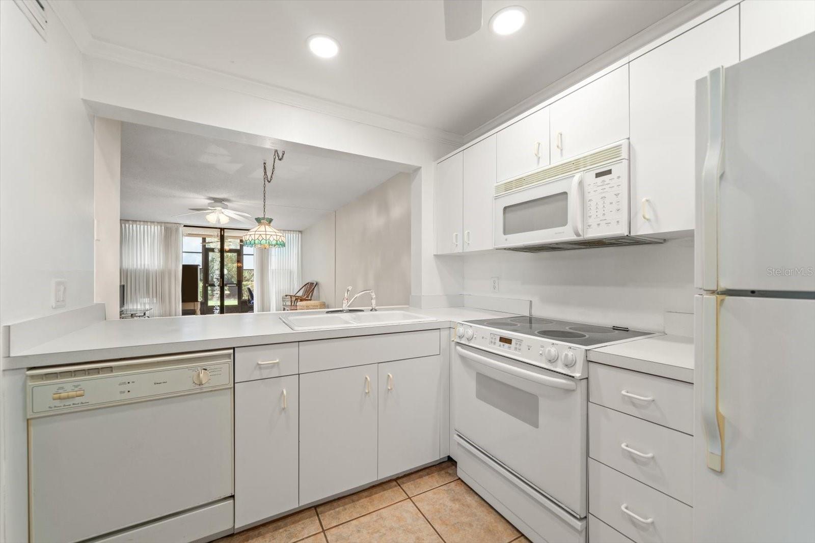 Image 11 of 26 For 12300 Vonn Road 4106