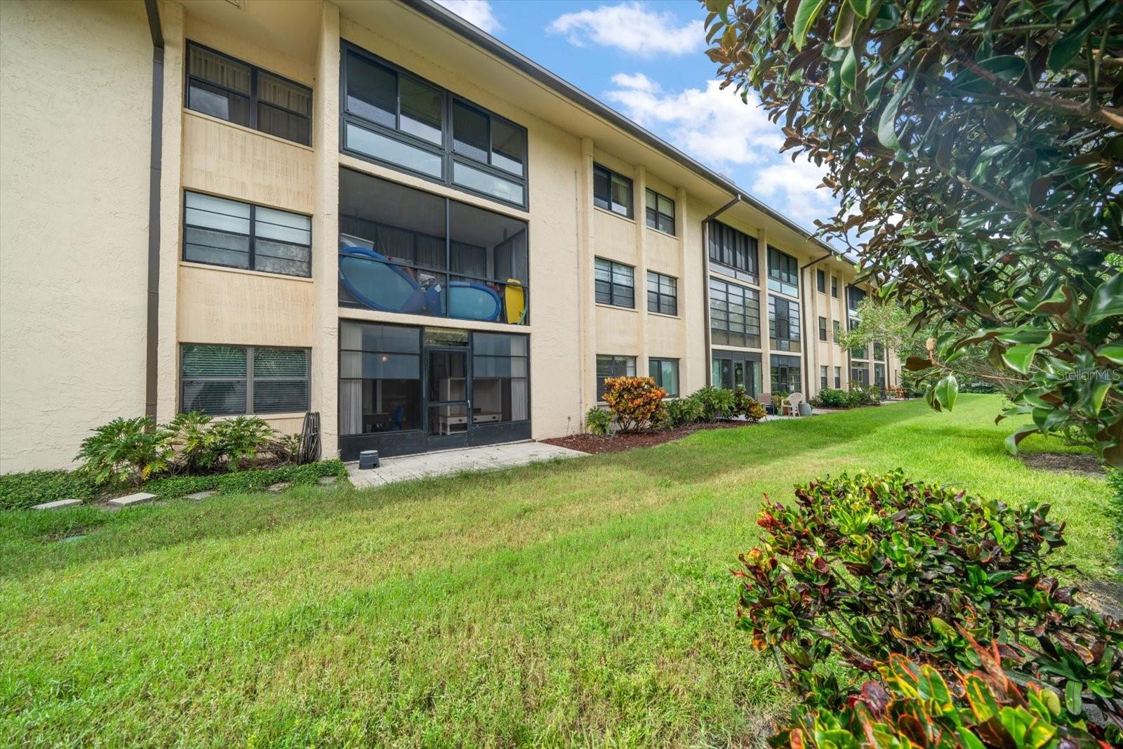 Image 5 of 26 For 12300 Vonn Road 4106