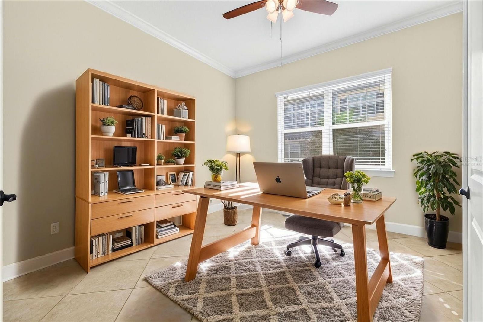 Image 13 of 46 For 6080 Moorings Drive S