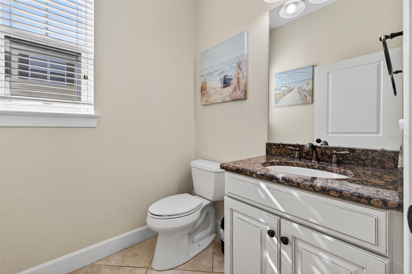 Image 14 of 46 For 6080 Moorings Drive S