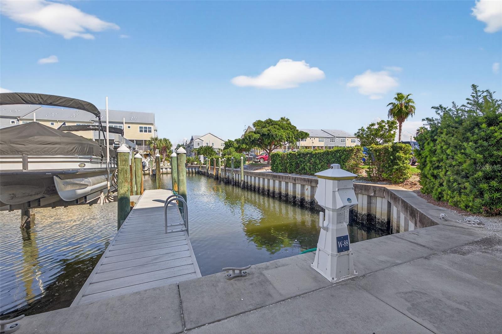 Image 32 of 46 For 6080 Moorings Drive S