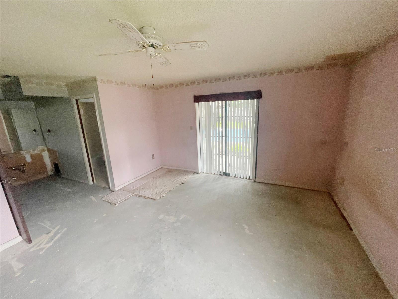 Image 7 of 10 For 5325 Creekmur Drive