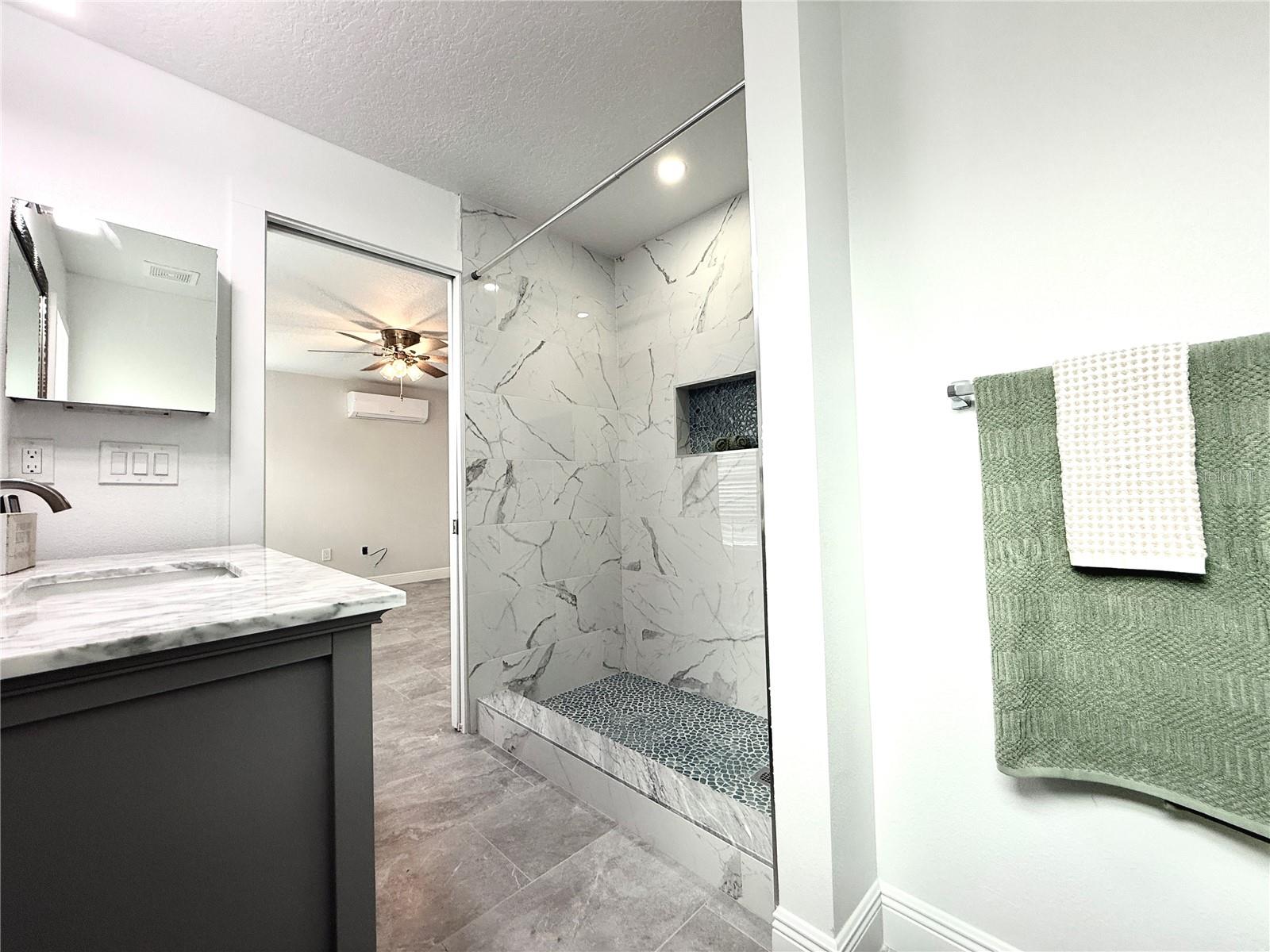 Image 10 of 20 For 6351 Hampton Drive N