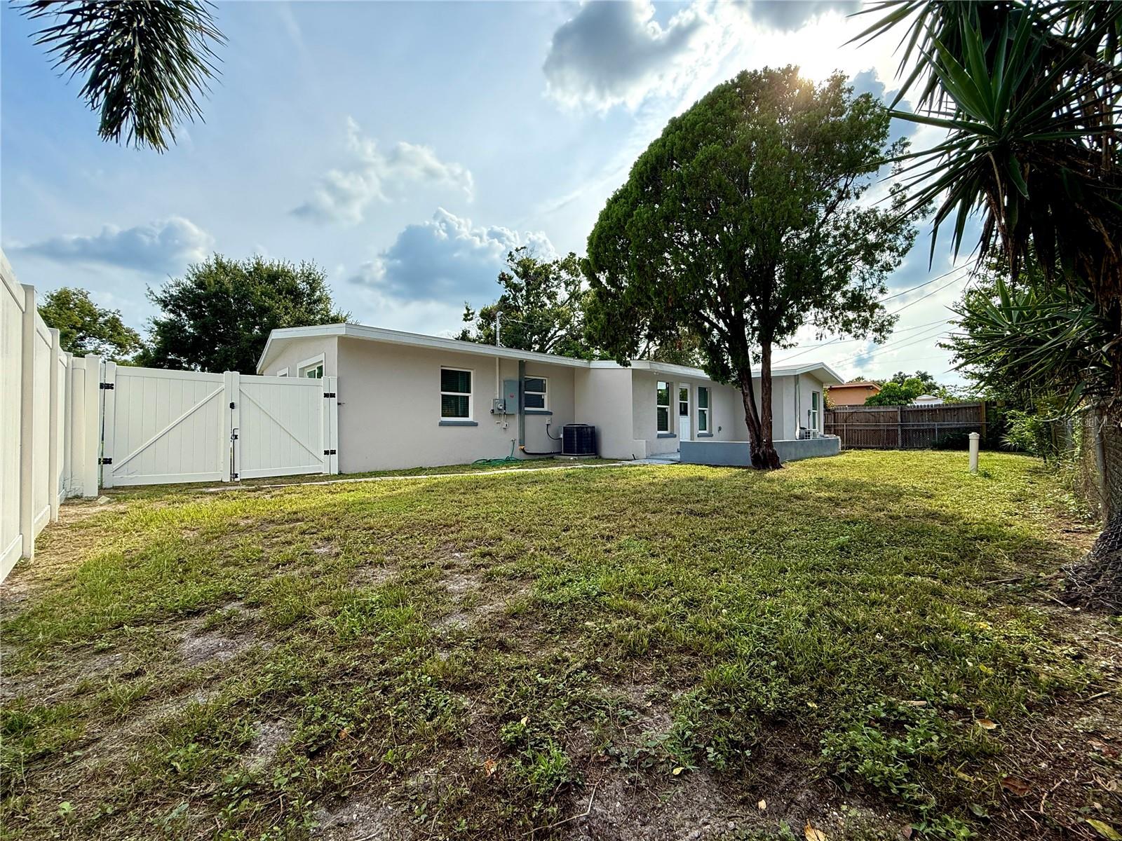 Image 20 of 20 For 6351 Hampton Drive N